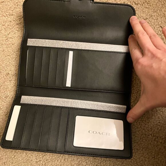 NWT Coach Outlet Morgan Slim Wallet - Picture 3 of 4